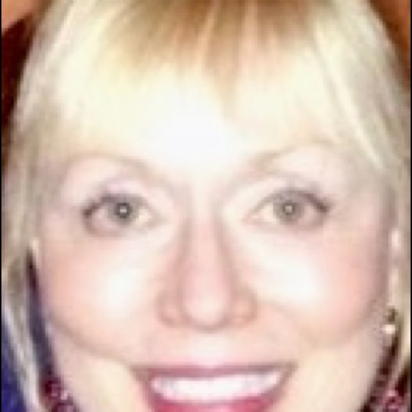 Meet your Posher, Jan - Picture 2 of 2